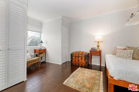 $649,000 | 12416 Moorpark Street, Unit A, Studio City, CA 91604