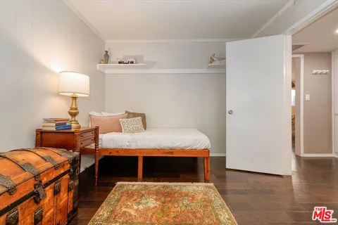 $649,000 | 12416 Moorpark Street, Unit A, Studio City, CA 91604