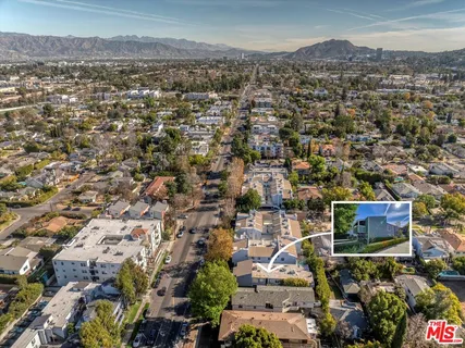 $649,000 | 12416 Moorpark Street, Unit A, Studio City, CA 91604