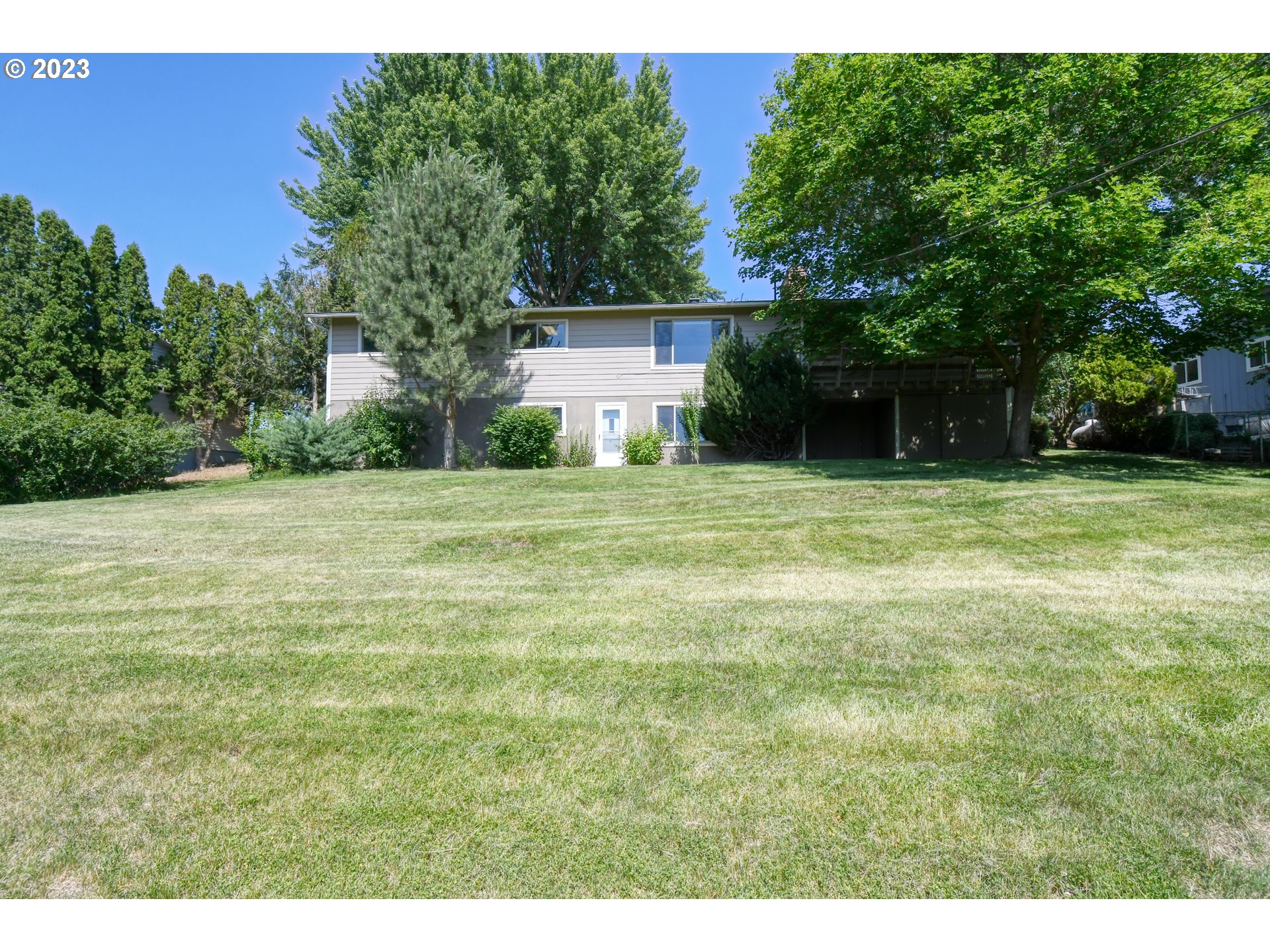 71670 Southwest Valley View Drive Pendleton, OR 97801 - Photo 4 of 48 Gallery Image 4