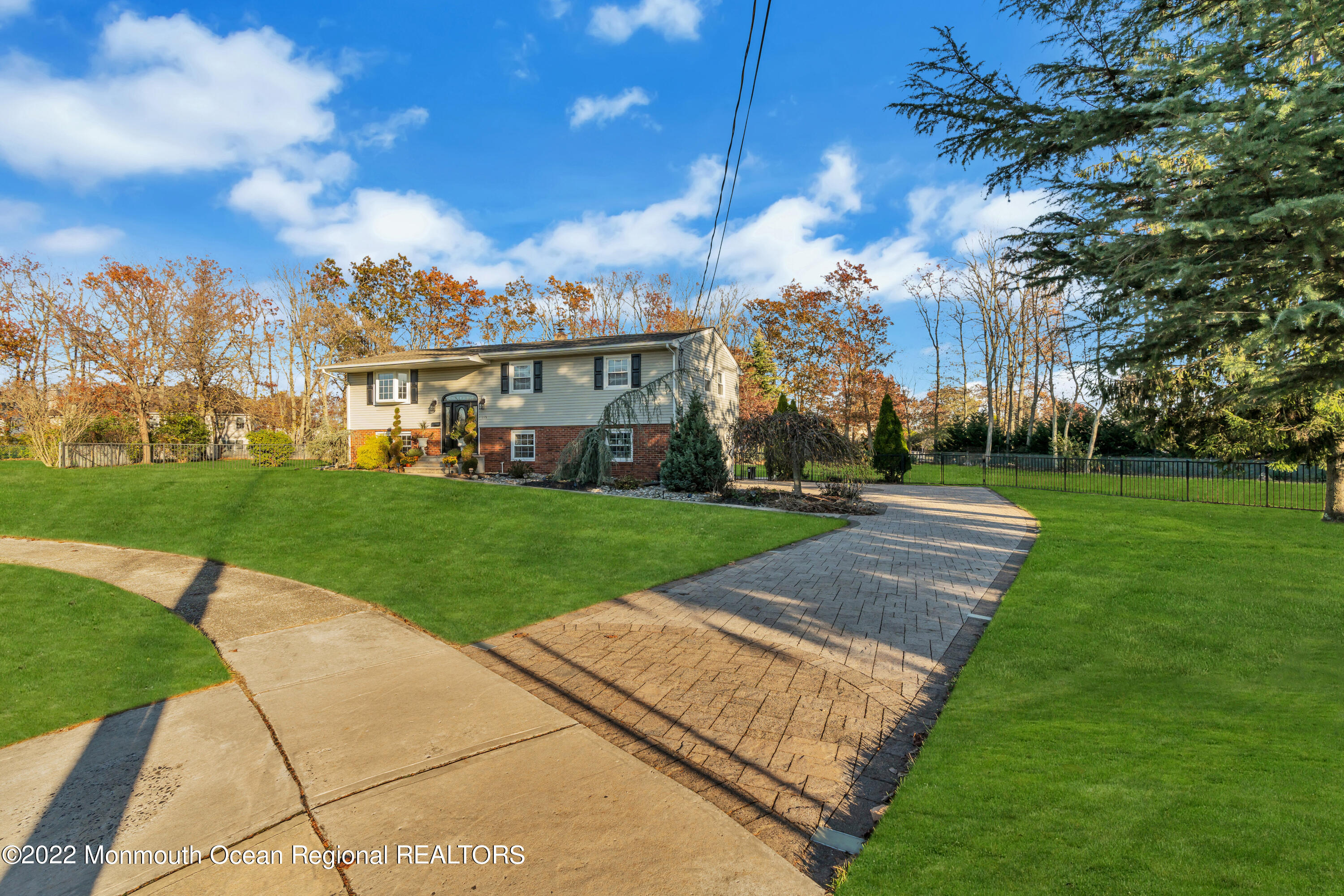 115 Greymoor Road Howell, NJ 07731 - Photo 3 of 38 a view of a house with a yard