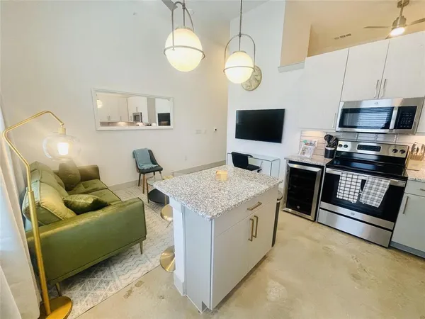 $1,849 | 13701 Montfort Drive, Unit 1238, Dallas, TX 75240