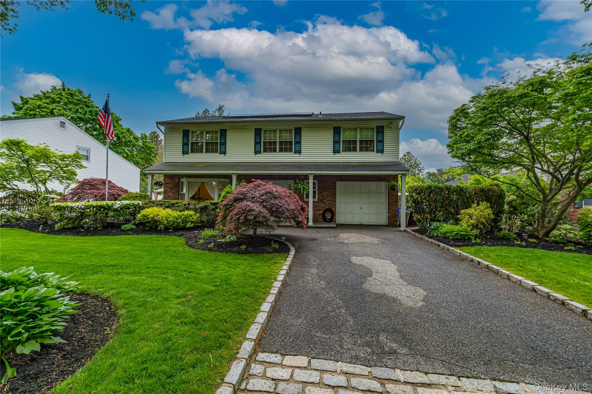 32 Dressler Road Greenlawn, NY 11740 - Photo 2 of 44