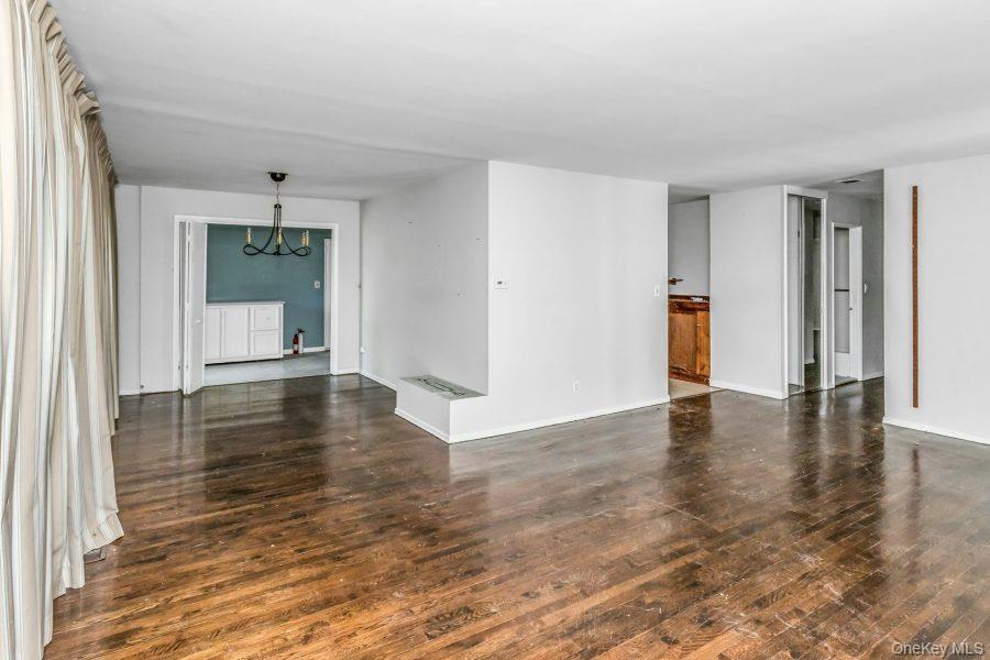 14 Central Park Road Plainview, NY 11803 - Photo 7 of 10
