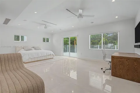 $5,650,000 | 5790 Southwest 96th Street, Pinecrest, FL 33156