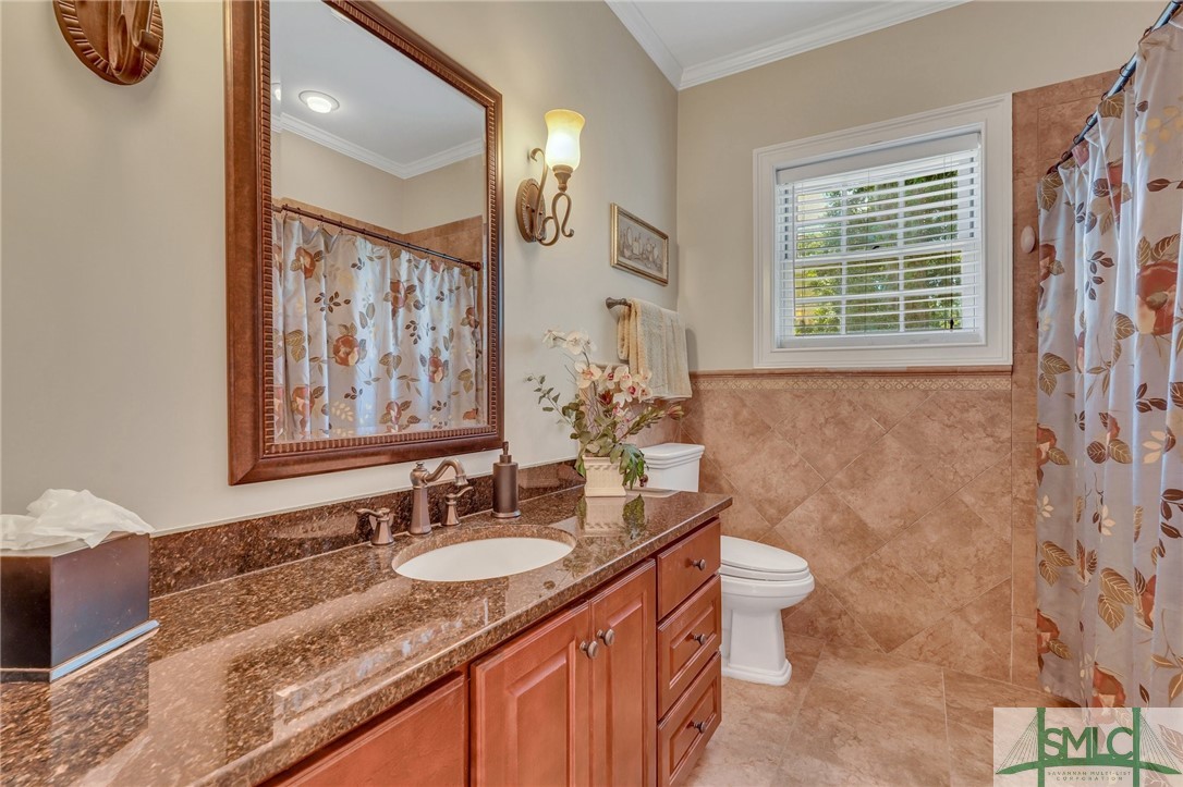 216 Oatland Island Road Savannah, GA 31410 - Photo 16 of 50 Bath on Main