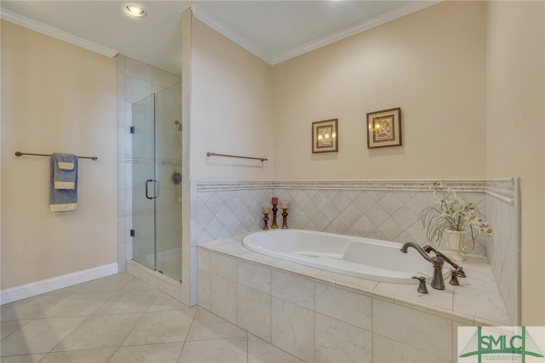 216 Oatland Island Road Savannah, GA 31410 - Photo 23 of 50 Master Tub