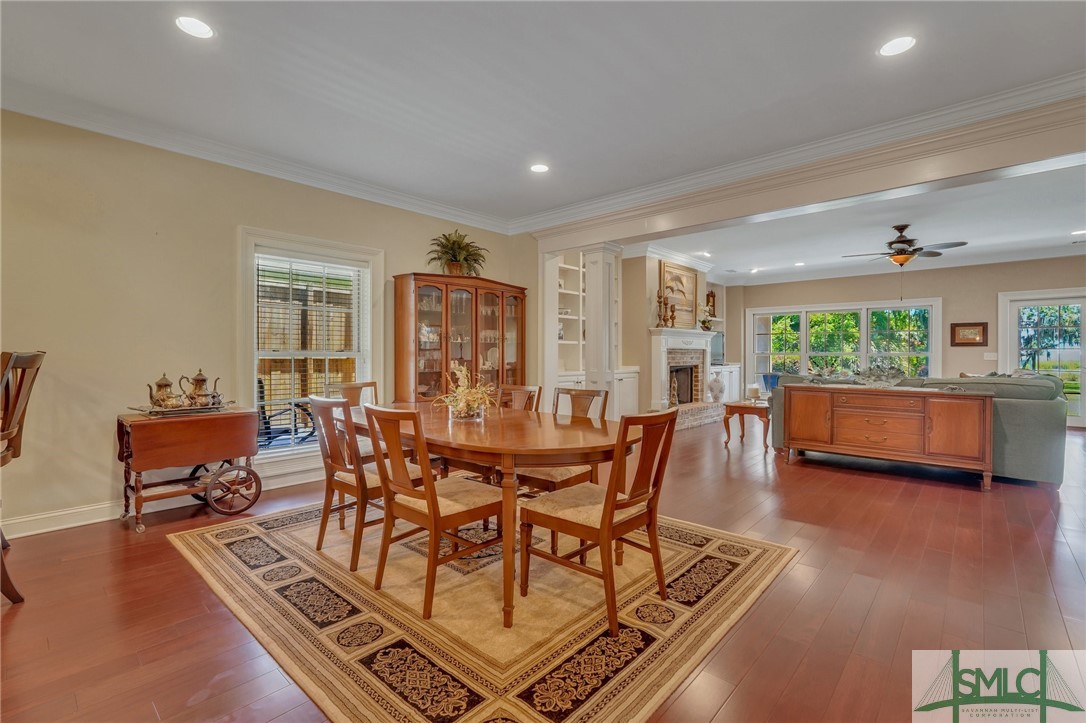 216 Oatland Island Road Savannah, GA 31410 - Photo 10 of 50 Formal dining area