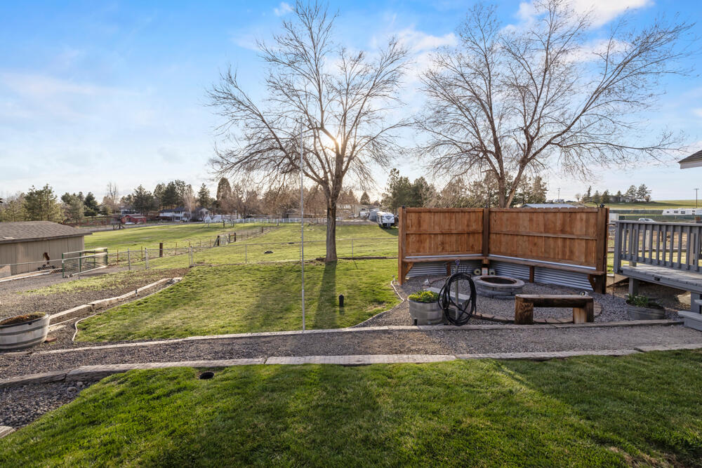 6316 Reeder Road Klamath Falls, OR 97603 - Photo 43 of 67 IMG_1337