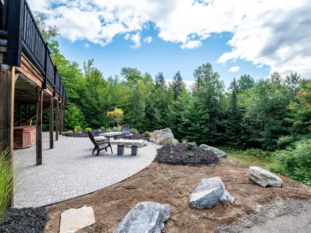 $1,150,000 | 59 Douglass Road, Newry, ME 04261