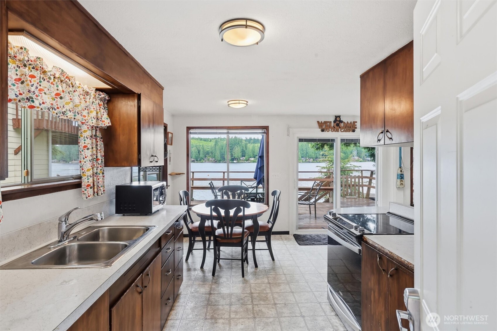 2020 South Lake Roesiger Road Snohomish, WA 98290 - Photo 2 of 36