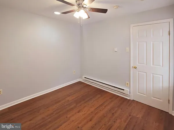 $950 | 6037 Vine Street, Unit 1, Philadelphia, PA 19139