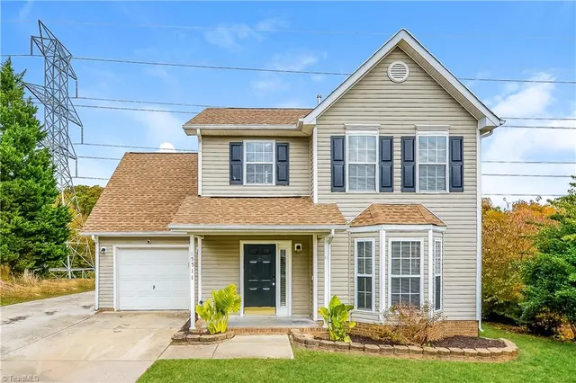 $1,910 | 5511 Grapevine Court, Greensboro, NC 27405