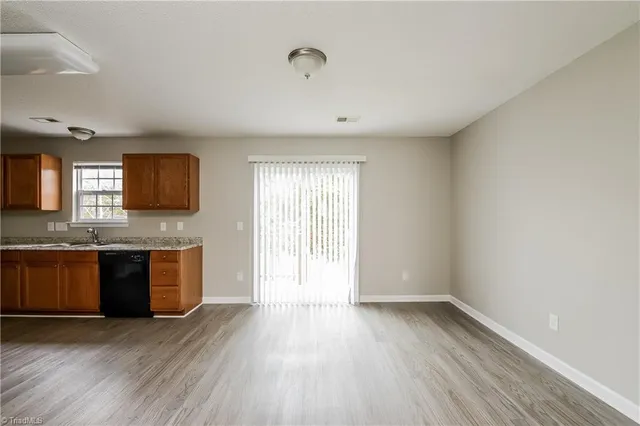 $1,910 | 5511 Grapevine Court, Greensboro, NC 27405