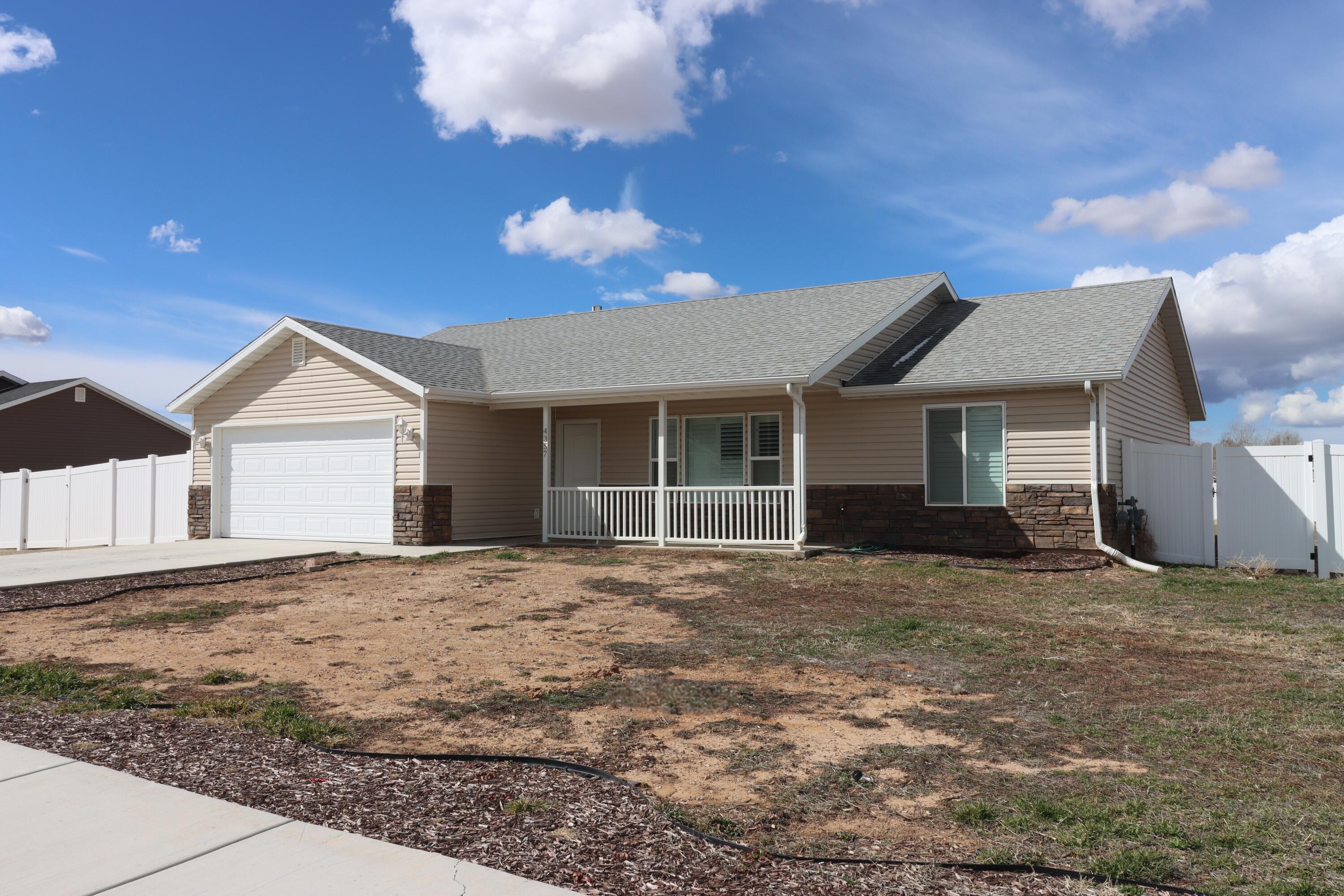 4357 Prospector Lane Enoch, UT 84721 - Photo 1 of 1 1 IMG_6024