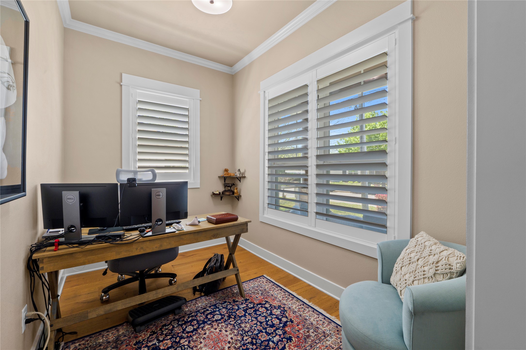 2004 Alegria Road Austin, TX 78757 - Photo 16 of 40 a reading room with furniture and a window