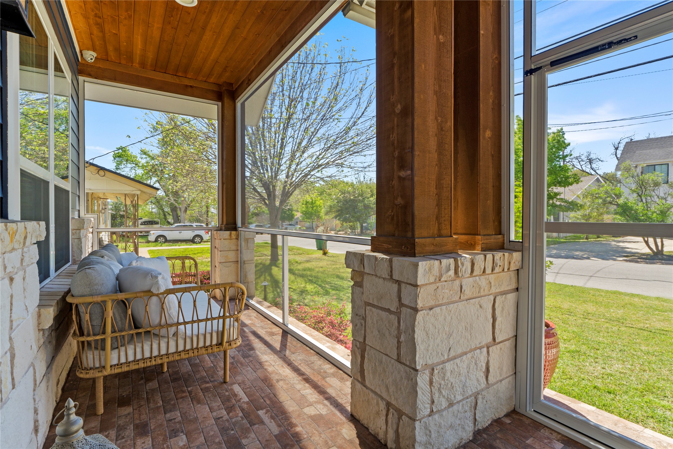 2004 Alegria Road Austin, TX 78757 - Photo 5 of 40 a view of living room with balcony
