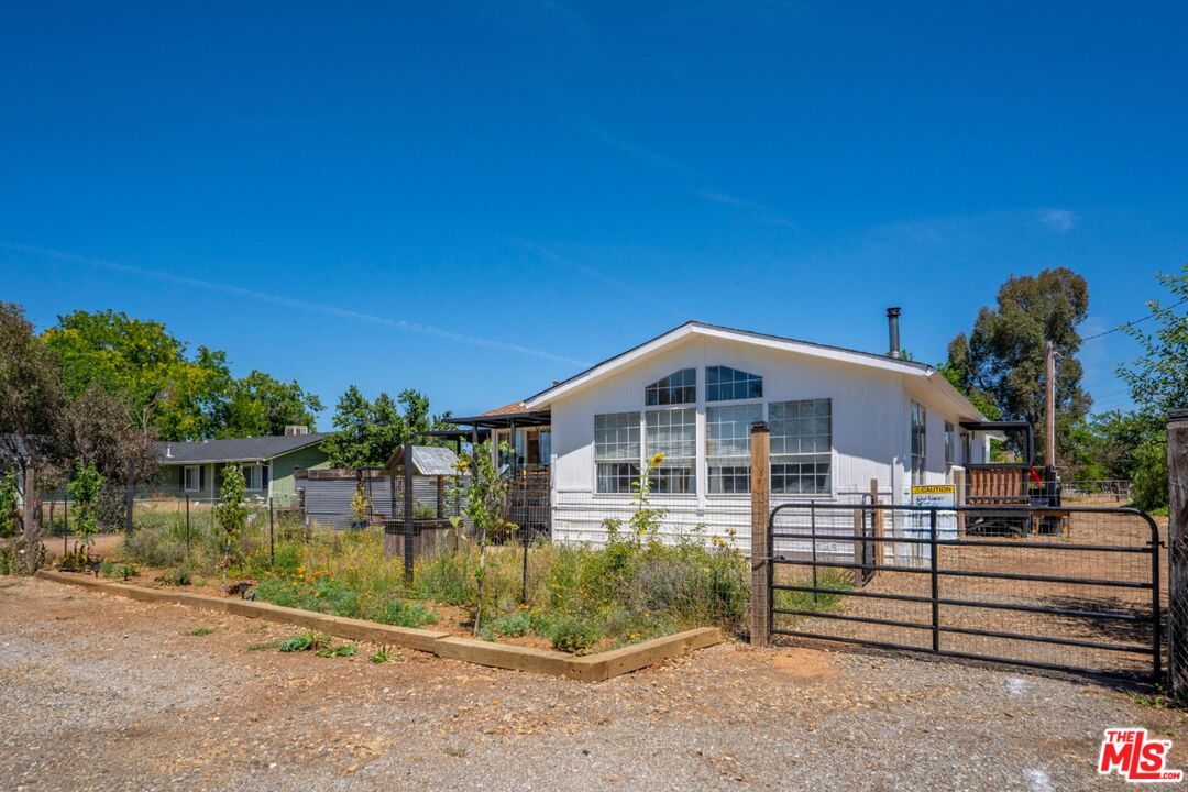 4916 Happy Valley Road Anderson, CA 96007 - Photo 3 of 70