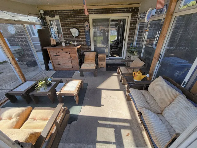 $364,900 | 10657 Laramie Avenue, Oak Lawn, IL 60453