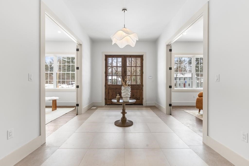 31 Porter Road Andover, MA 01810 - Photo 6 of 42