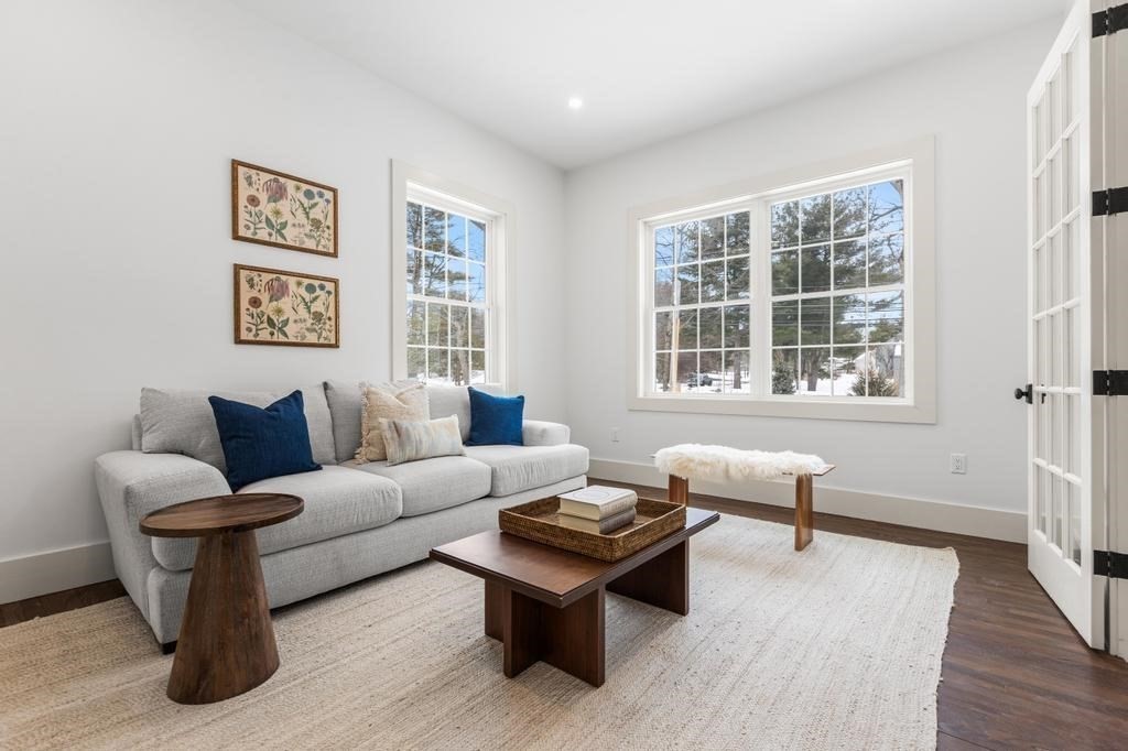 31 Porter Road Andover, MA 01810 - Photo 7 of 42