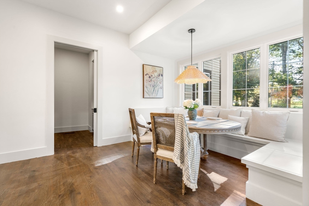 31 Porter Road Andover, MA 01810 - Photo 8 of 42