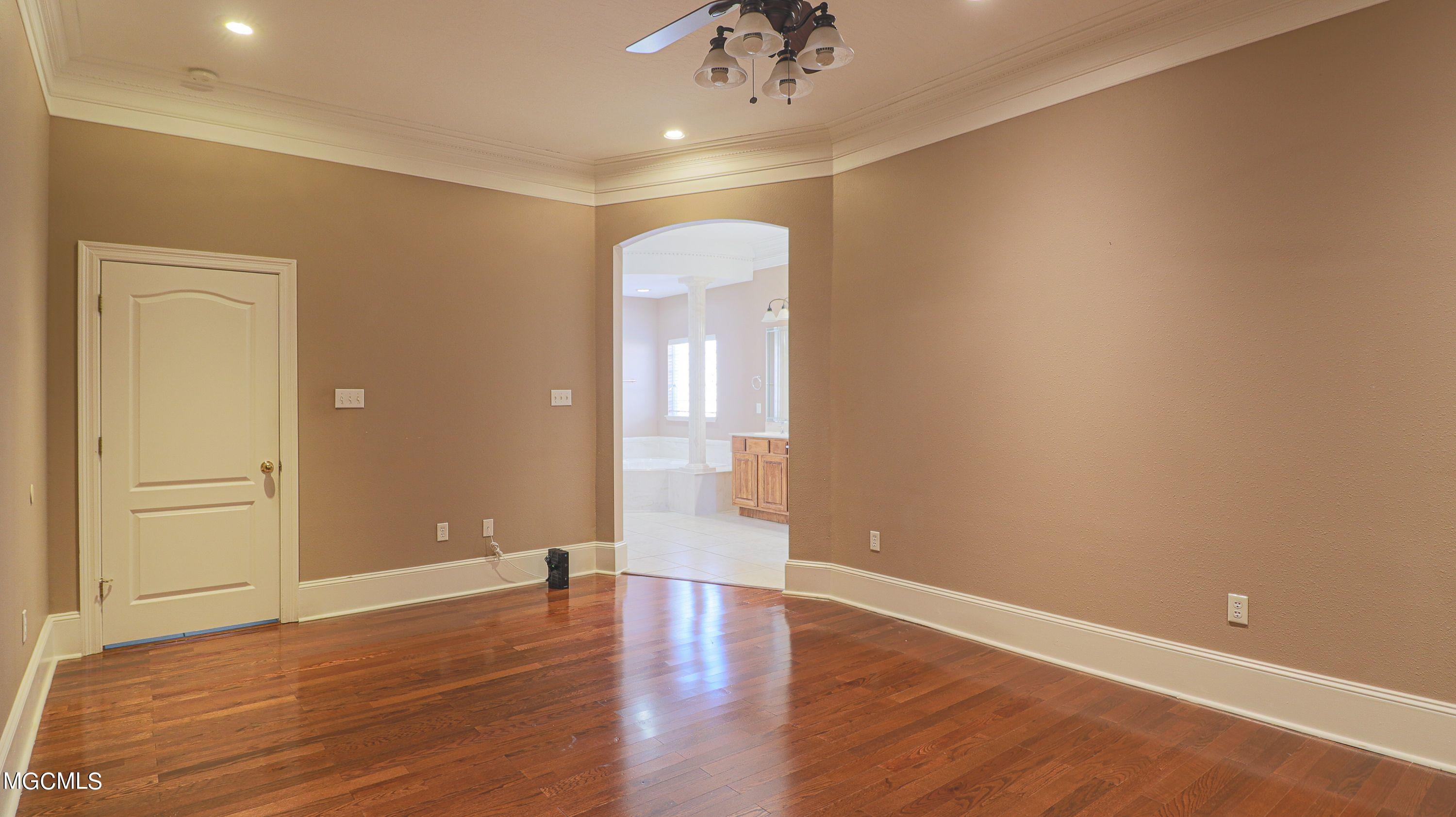 2297 Rue Maison Biloxi, MS 39532 - Photo 13 of 29 4lZHvuRA