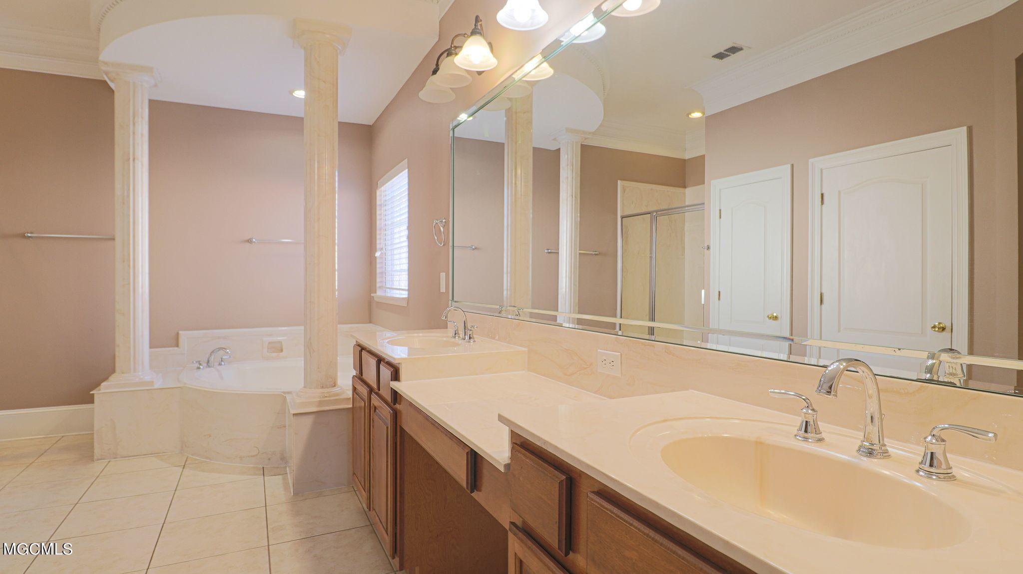 2297 Rue Maison Biloxi, MS 39532 - Photo 15 of 29 z6mxIYQQ