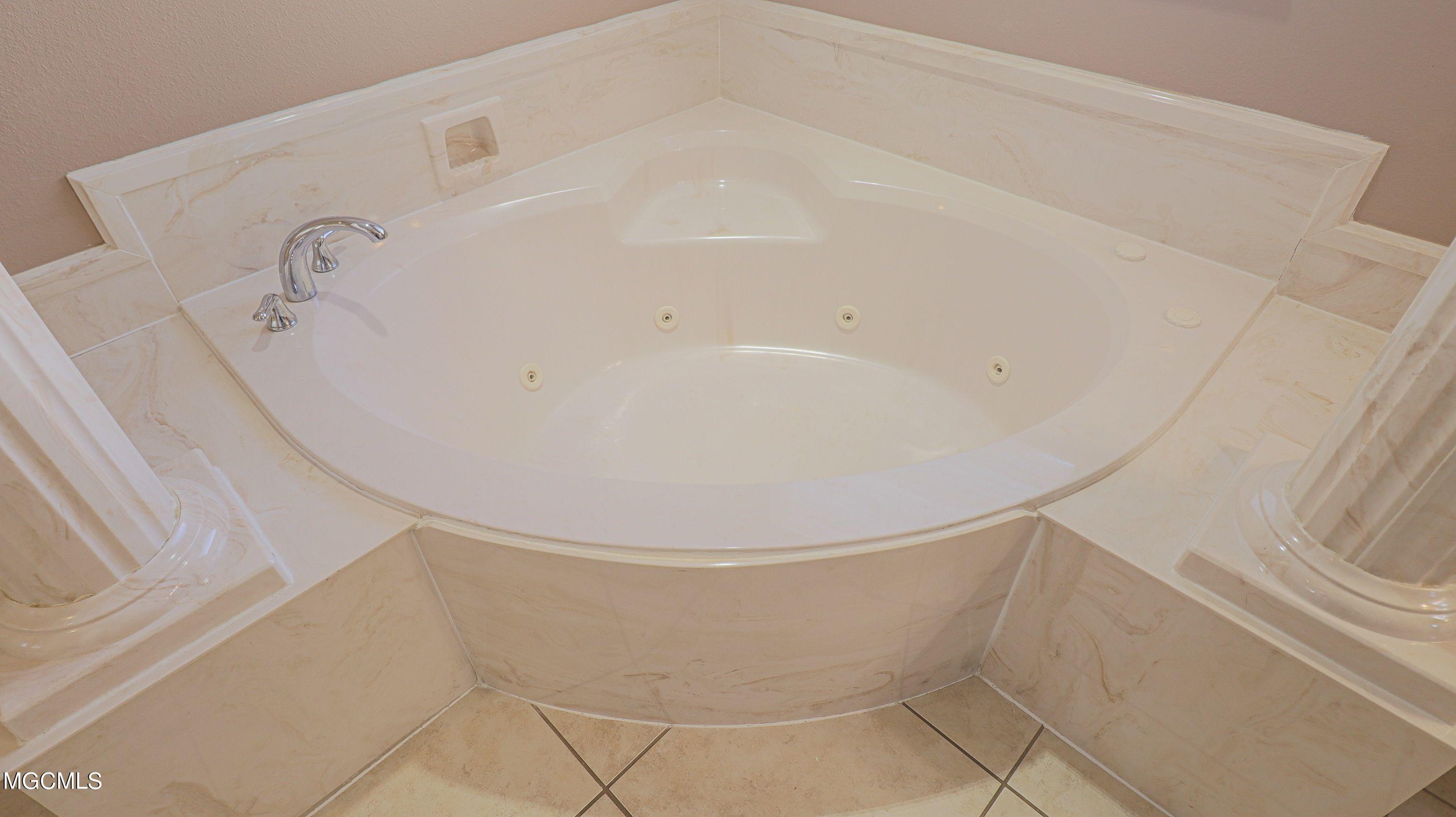 2297 Rue Maison Biloxi, MS 39532 - Photo 17 of 29 MmDN16TQ
