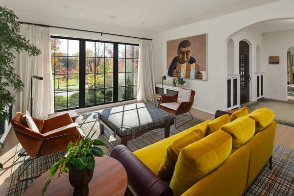 $4,599,000 | 2388 West Lake Of The Isles Parkway, Minneapolis, MN 55405