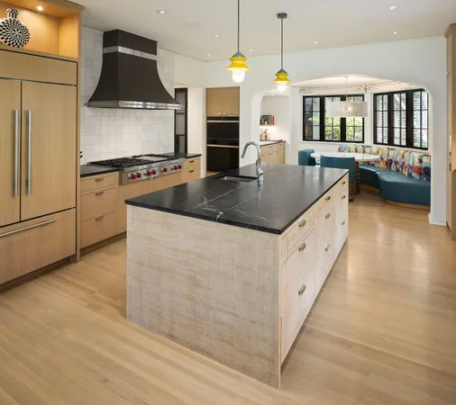 $4,599,000 | 2388 West Lake Of The Isles Parkway, Minneapolis, MN 55405