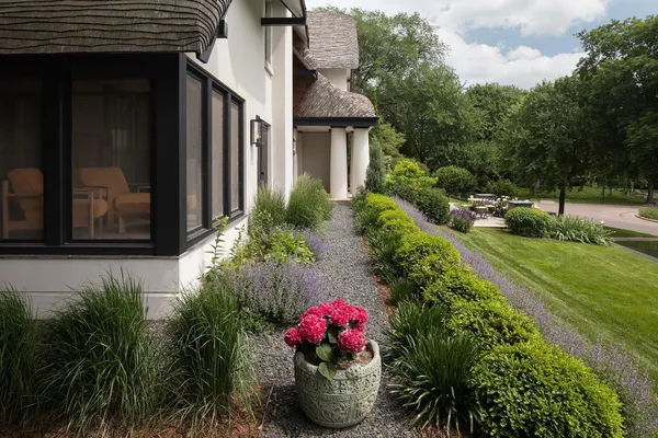 $4,599,000 | 2388 West Lake Of The Isles Parkway, Minneapolis, MN 55405