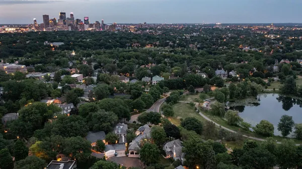 $4,599,000 | 2388 West Lake Of The Isles Parkway, Minneapolis, MN 55405