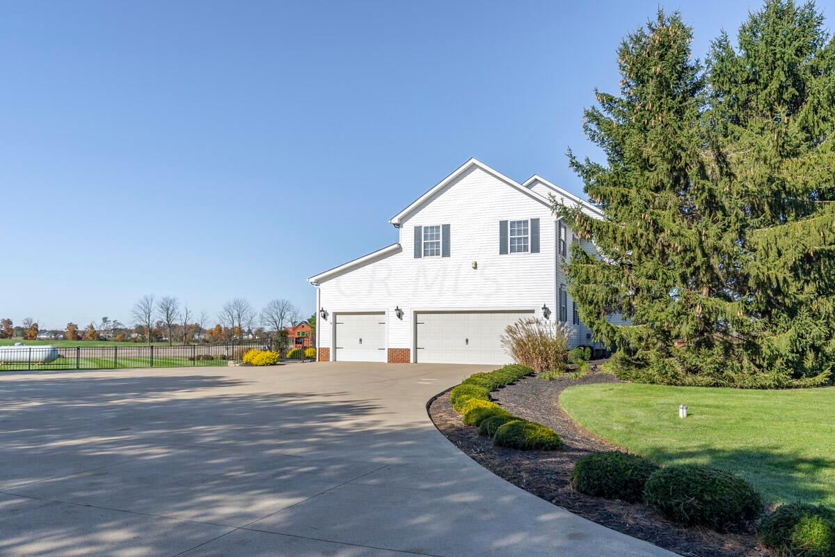2901 Barnes Road Centerburg, OH 43011 - Photo 45 of 63 b-5