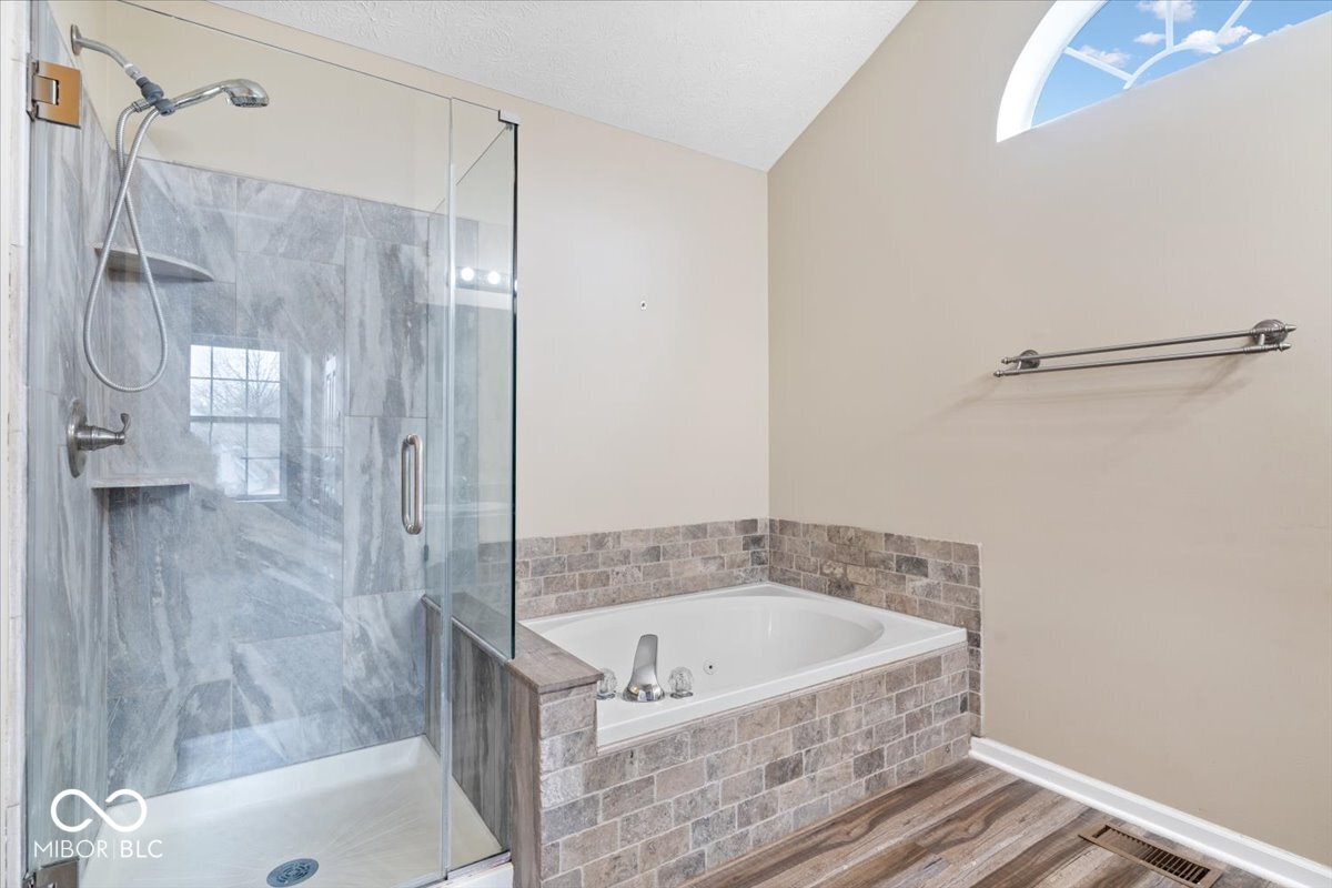 5727 Bold Ruler Drive Indianapolis, IN 46237 - Photo 16 of 27 Gallery Image 16