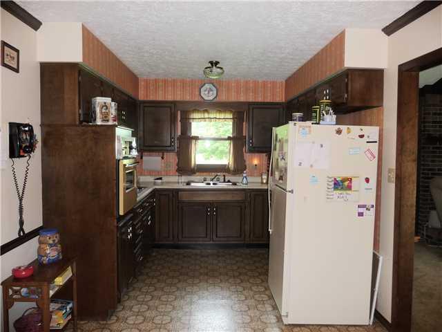 821 Weber Road Greenfield, IN 46140 - Photo 7 of 12 Gallery Image 7