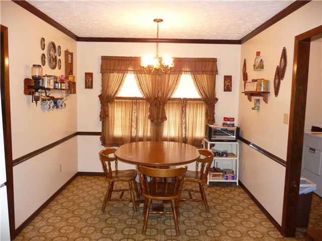 821 Weber Road Greenfield, IN 46140 - Photo 8 of 12 Gallery Image 8