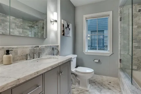 $665,000 | 2318 Barberry Drive, Dallas, TX 75211