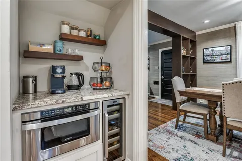 $665,000 | 2318 Barberry Drive, Dallas, TX 75211