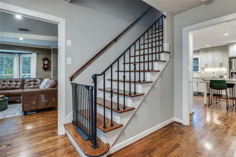 $665,000 | 2318 Barberry Drive, Dallas, TX 75211