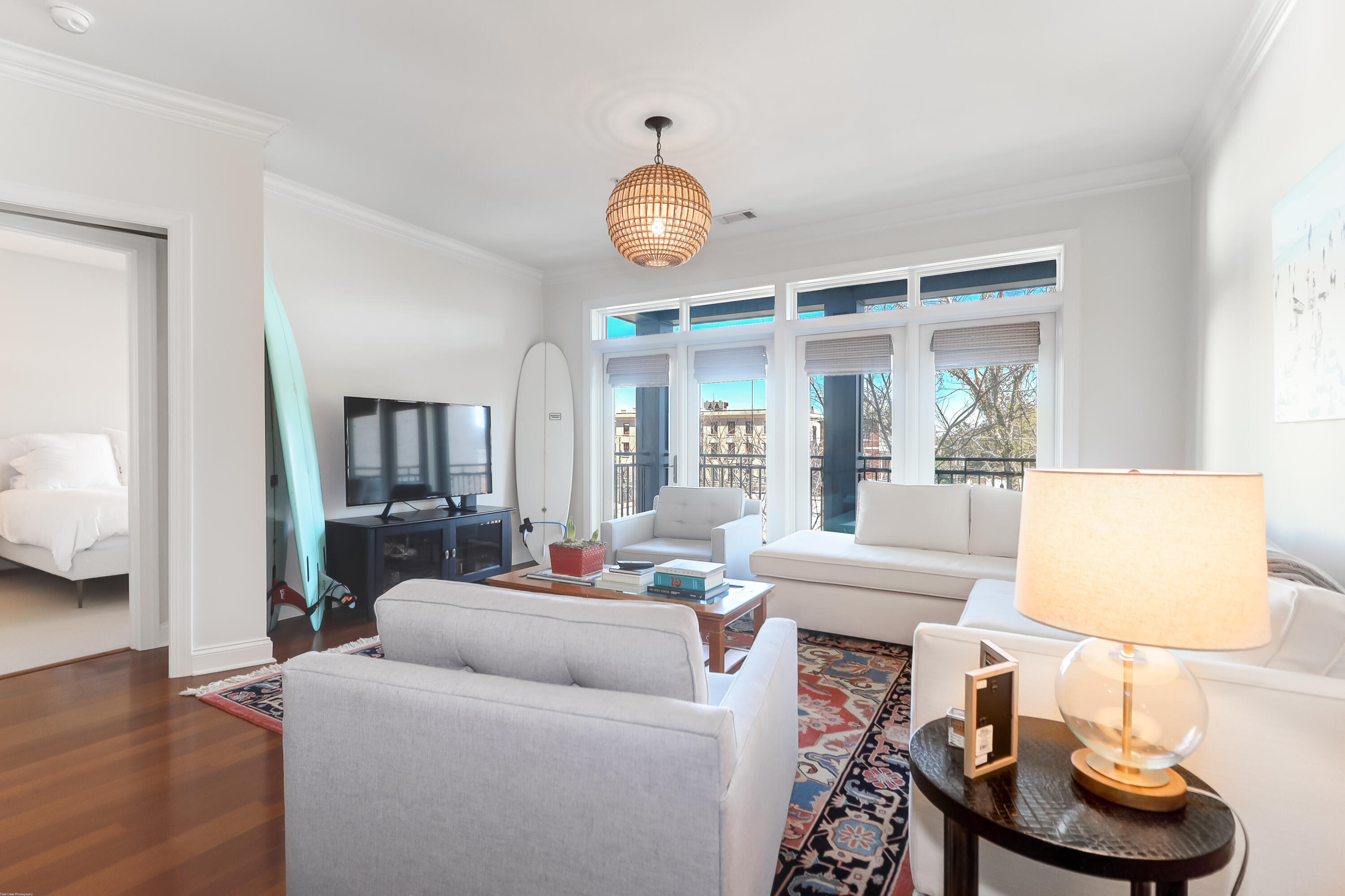 21 George Street, Unit 310 Charleston, SC 29401 - Photo 12 of 43 Living Room