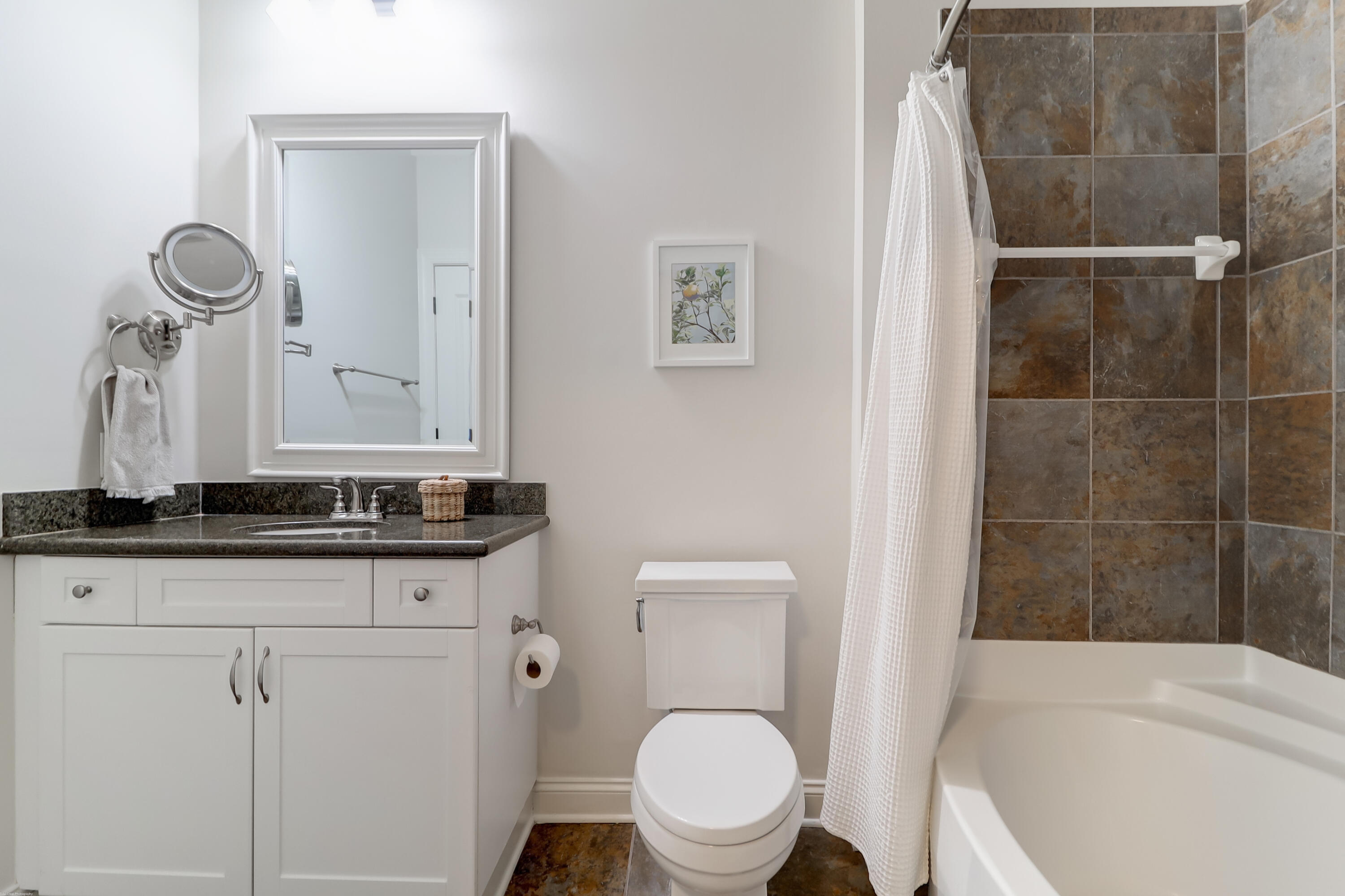 21 George Street, Unit 310 Charleston, SC 29401 - Photo 26 of 43 Second Bathroom
