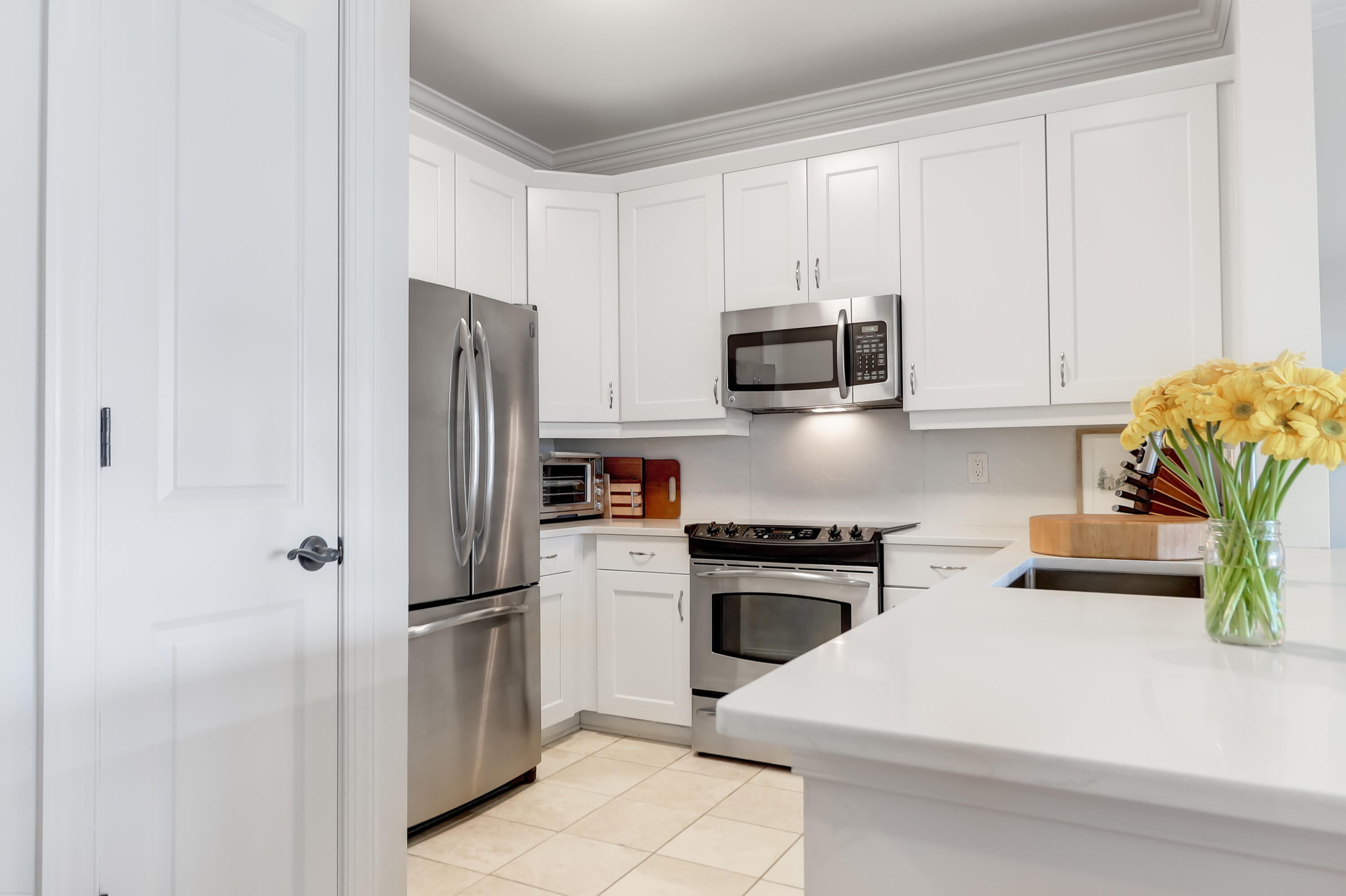21 George Street, Unit 310 Charleston, SC 29401 - Photo 5 of 43 Kitchen