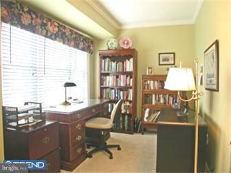 196 Aspen Road Yardley, PA 19067 - Photo 8 of 12 Office / Study