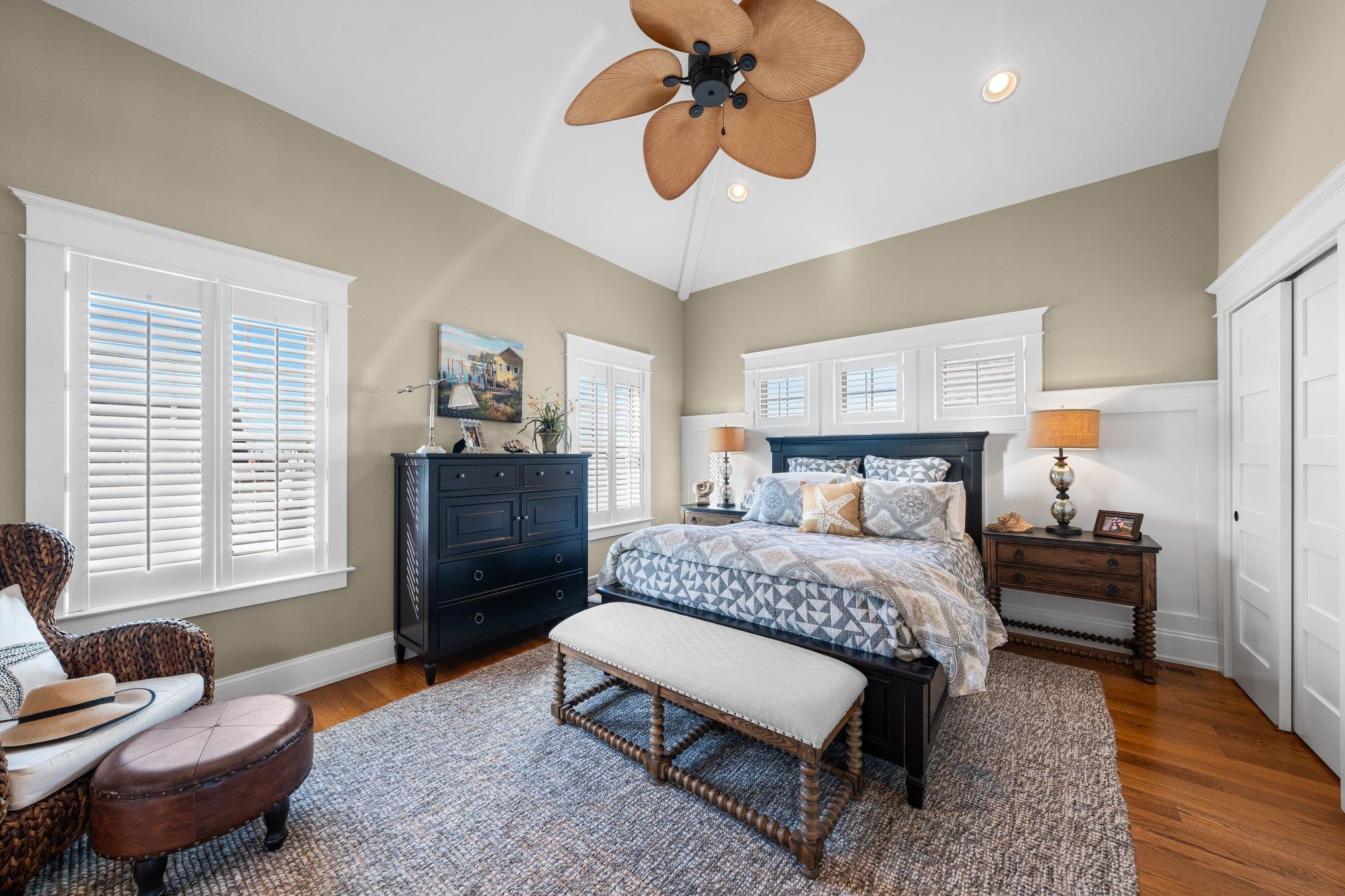 243 110th Street Stone Harbor, NJ 08247 - Photo 16 of 34 a bedroom with a bed and dresser