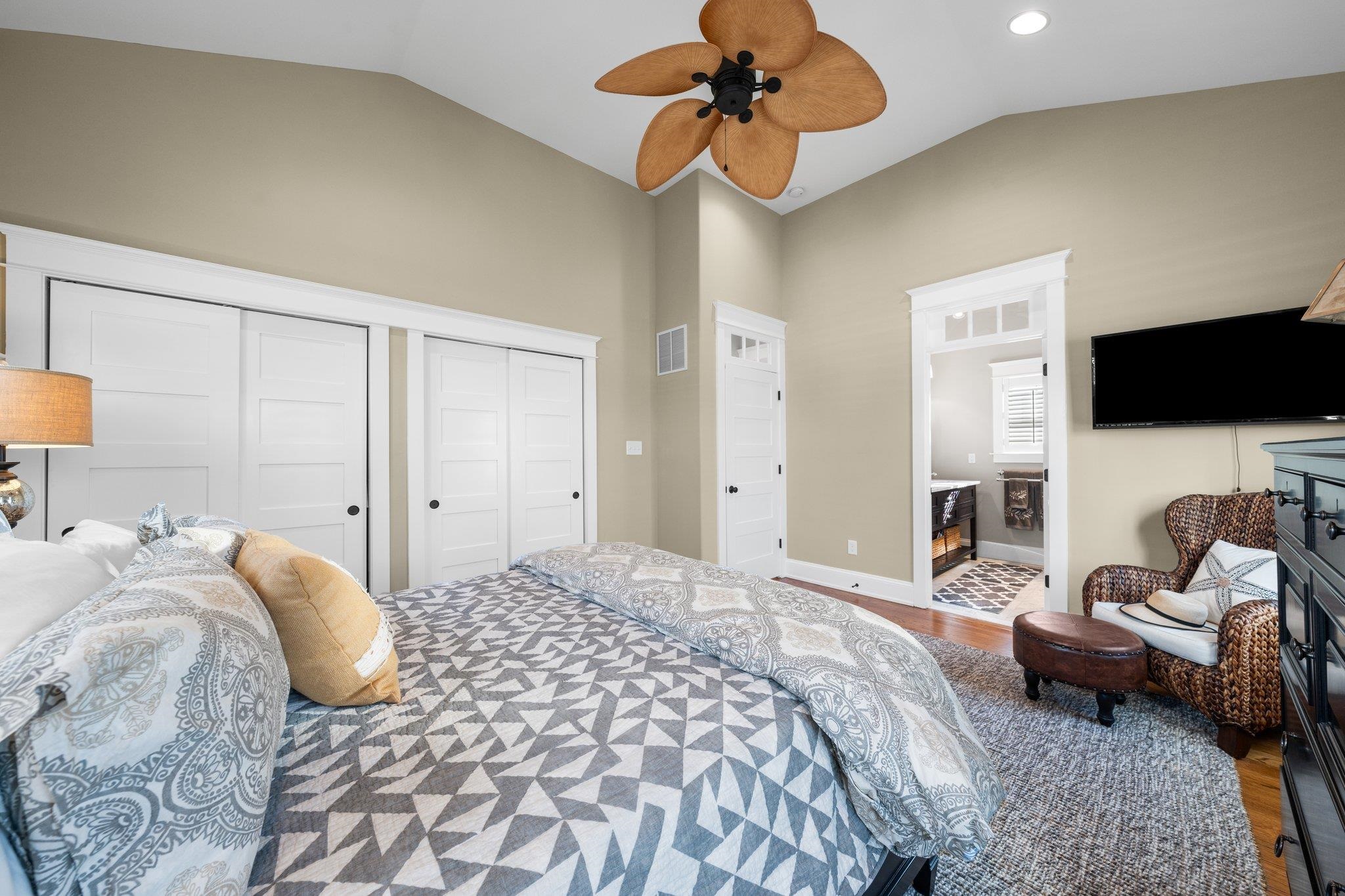 243 110th Street Stone Harbor, NJ 08247 - Photo 18 of 34 a bedroom with a bed and a couch