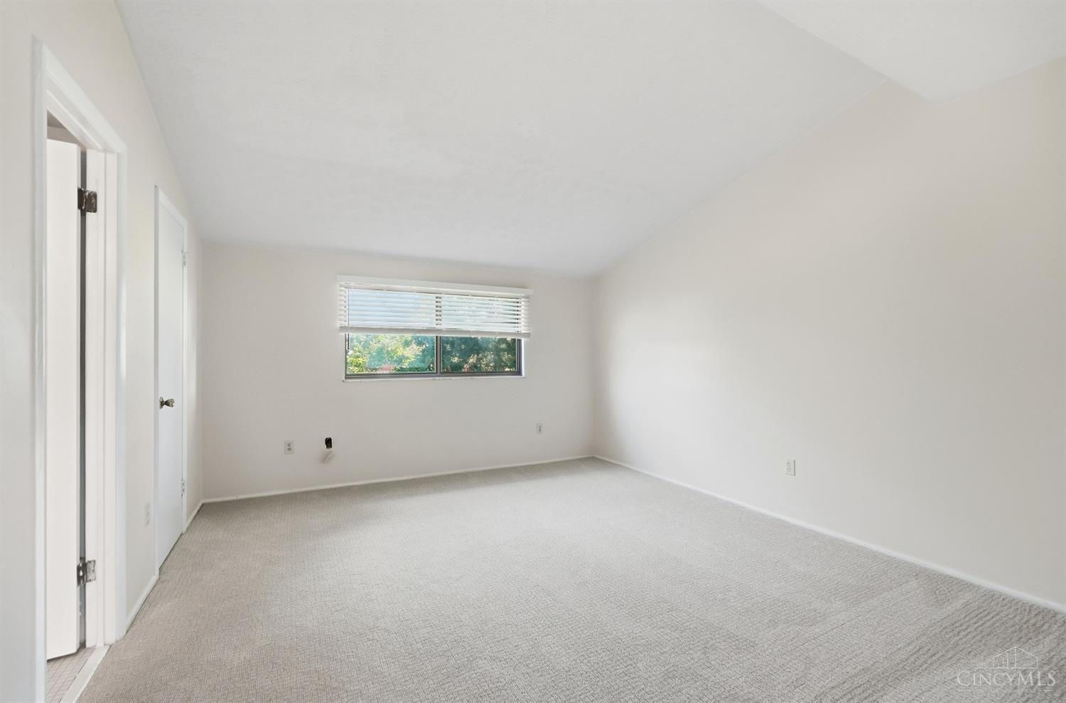 7752 Montgomery Road, Unit 3 Cincinnati, OH 45236 - Photo 20 of 43