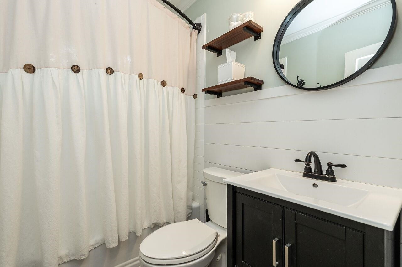 1936 Fairfield Drive Raleigh, NC 27608 - Photo 21 of 27 Full Bath