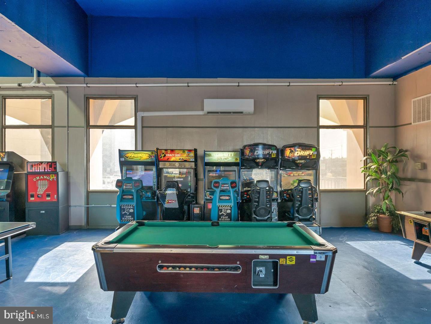 11000 Coastal Highway, Unit 2005 Ocean City, MD 21842 - Photo 37 of 47 Game Room
