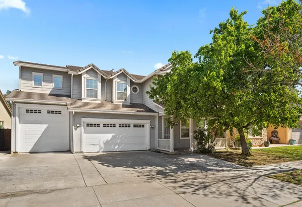 $700,000 | 2809 Canyon Falls Drive, Modesto, CA 95351